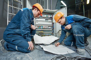 Electrician 4